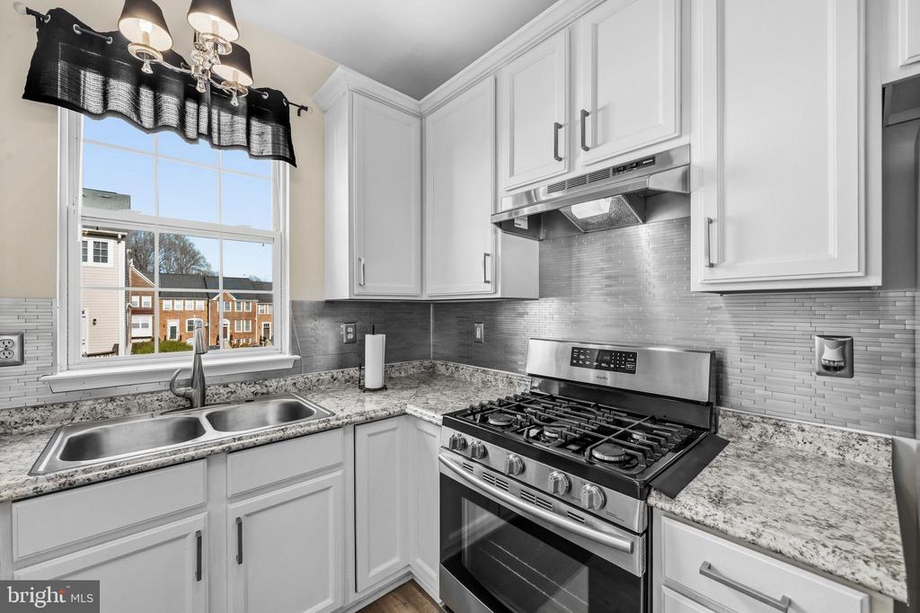 1701 CRIMSON PLACE