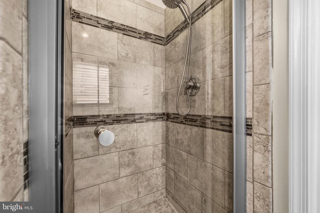 1701 CRIMSON PLACE