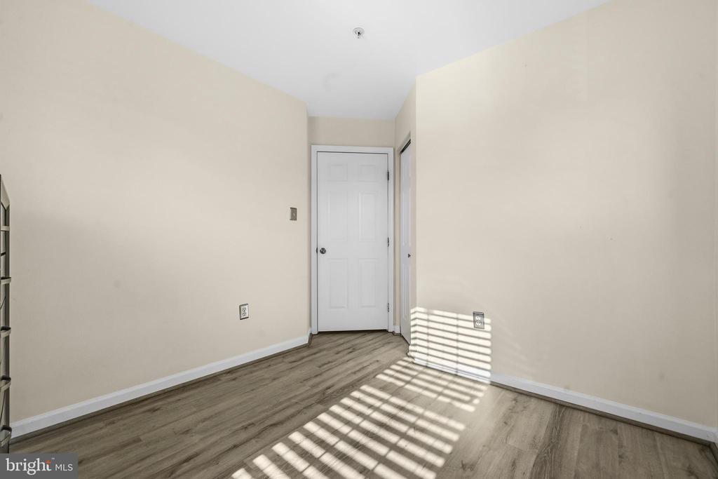 1701 CRIMSON PLACE