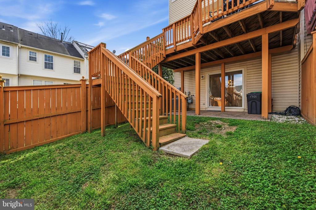 1701 CRIMSON PLACE