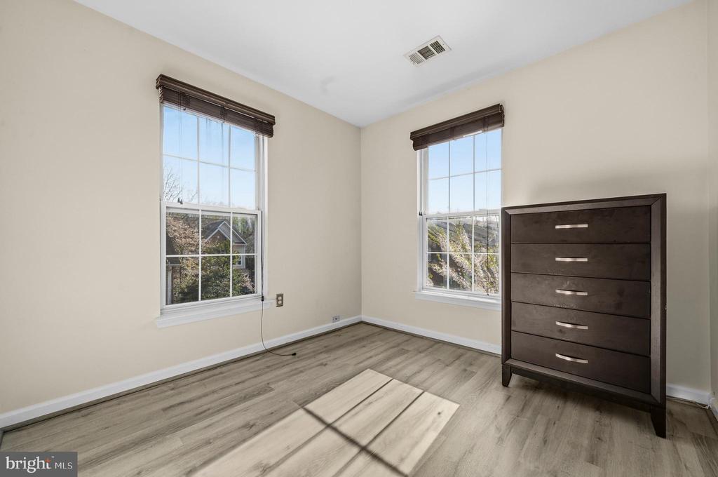 1701 CRIMSON PLACE