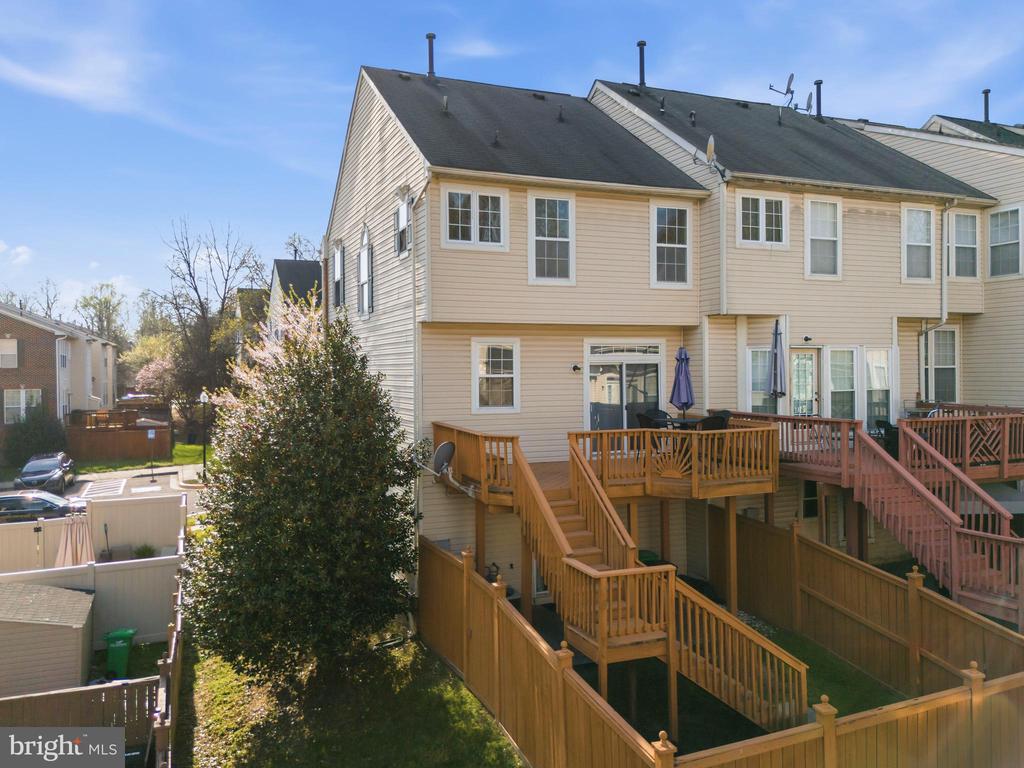 1701 CRIMSON PLACE