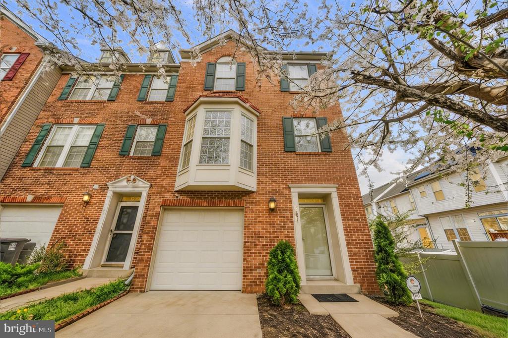 1701 CRIMSON PLACE