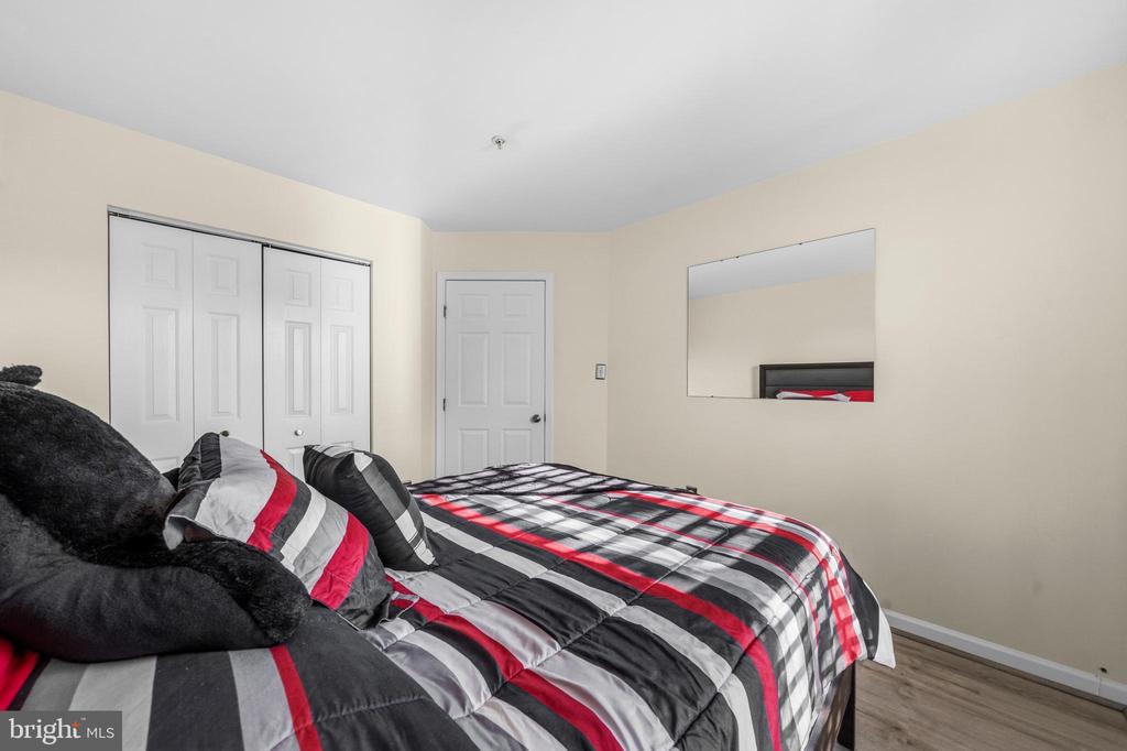 1701 CRIMSON PLACE