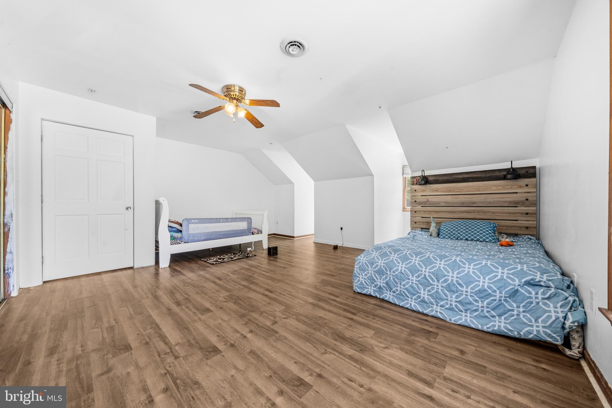 1801 SPRINGVALE COURT
