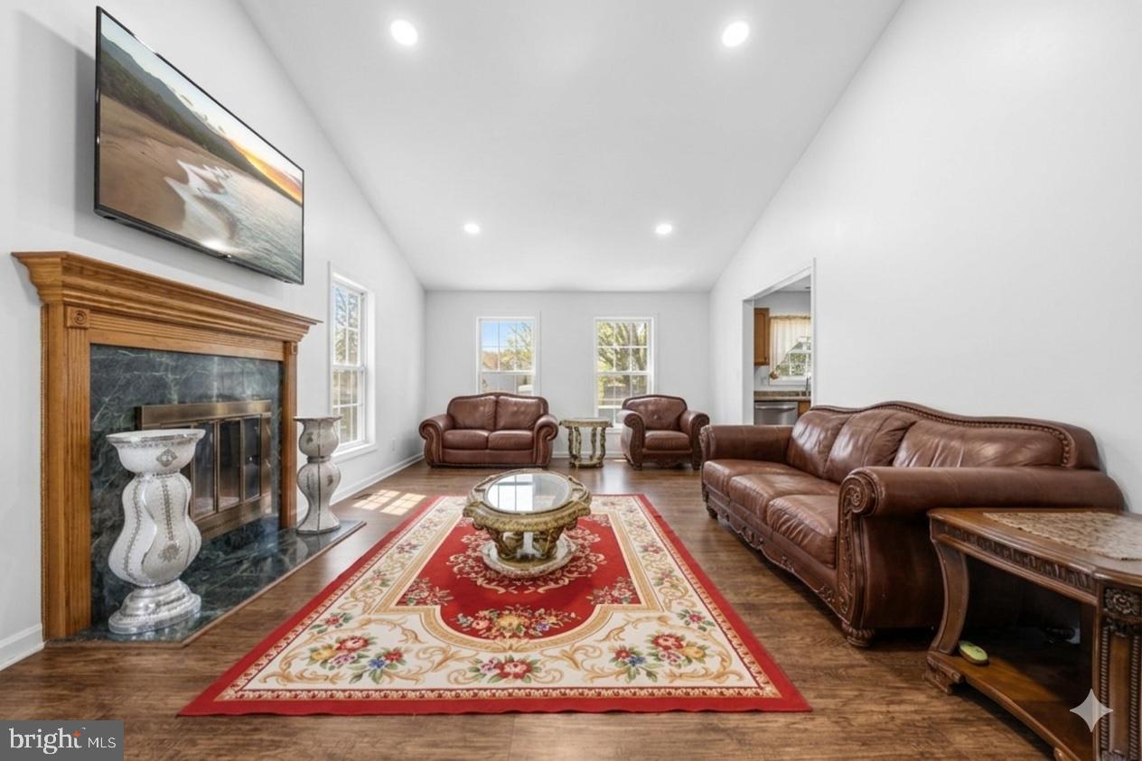 1801 SPRINGVALE COURT