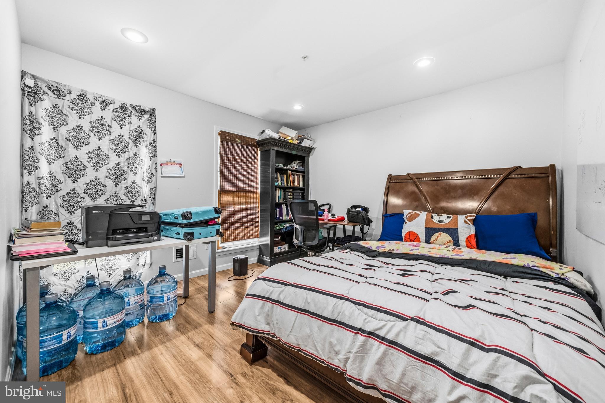 1801 SPRINGVALE COURT