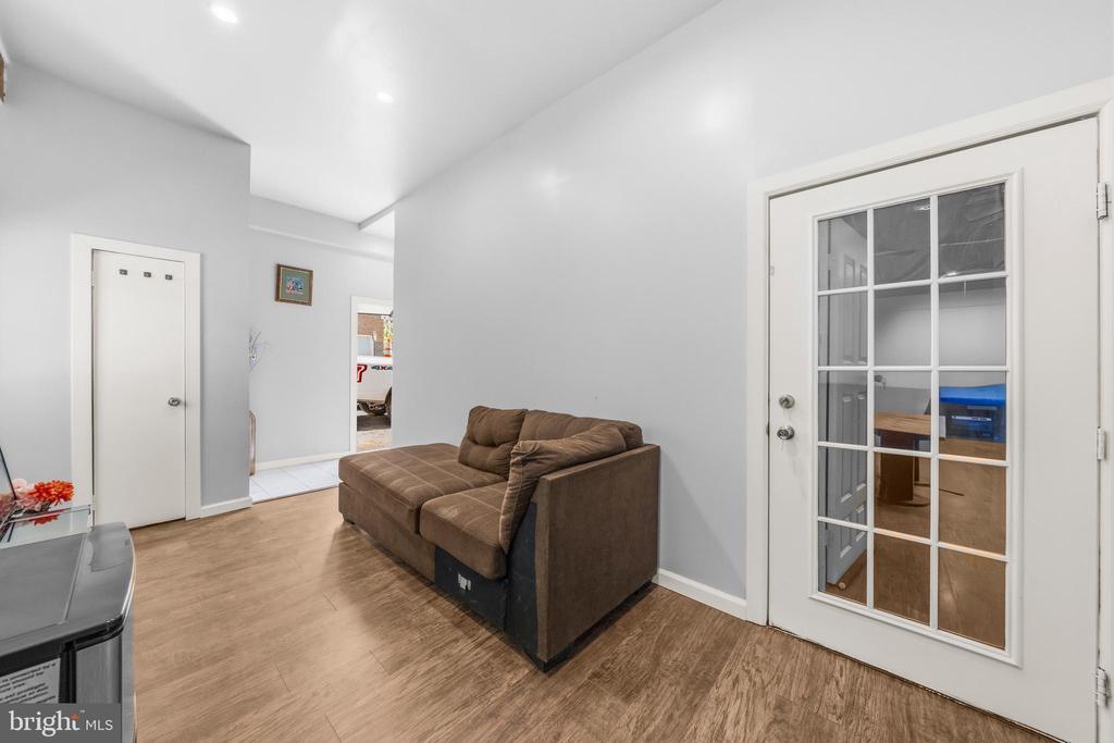 1801 SPRINGVALE COURT