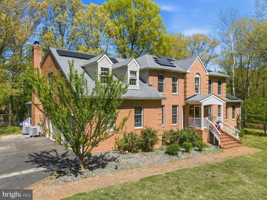 1801 SPRINGVALE COURT