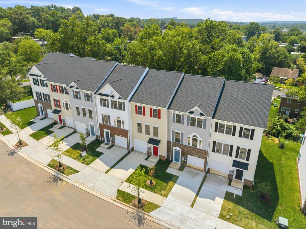 4919 DEVITT PLACE
