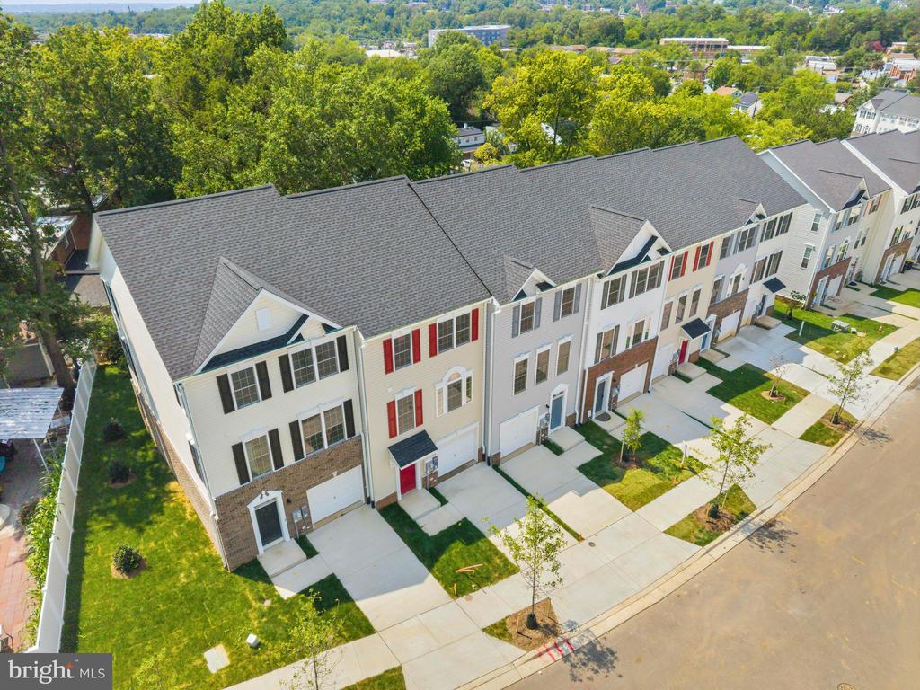 4919 DEVITT PLACE