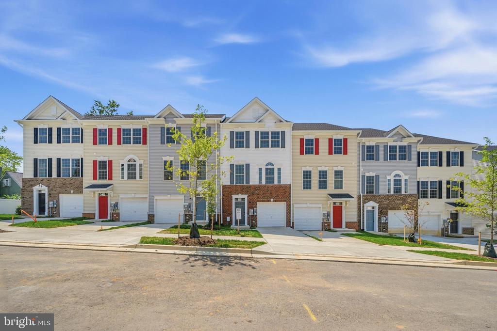 4925 DEVITT PLACE