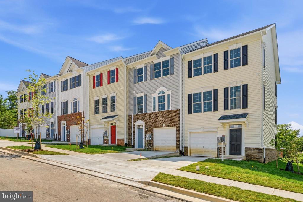 4927 DEVITT PLACE