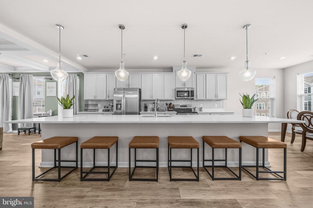 10533 JIM LOVELL LANE