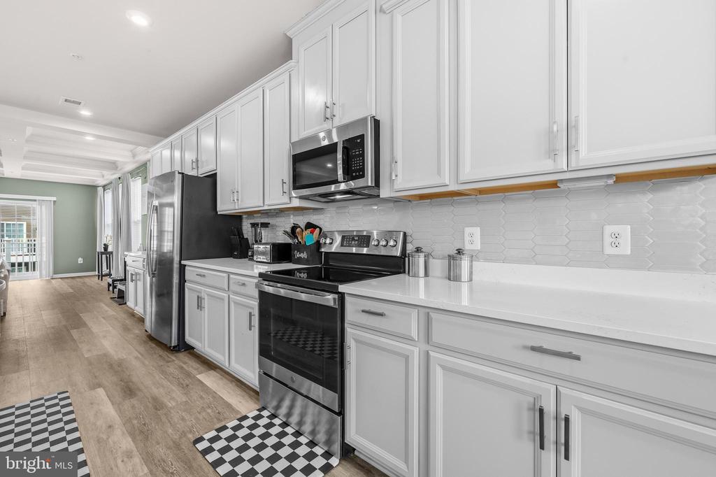 10533 JIM LOVELL LANE