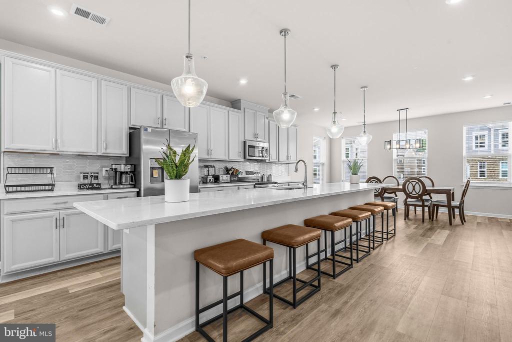 10533 JIM LOVELL LANE