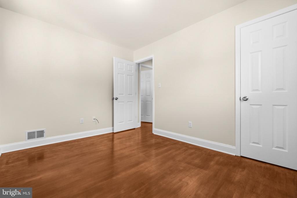1504 BIRCHWOOD DRIVE