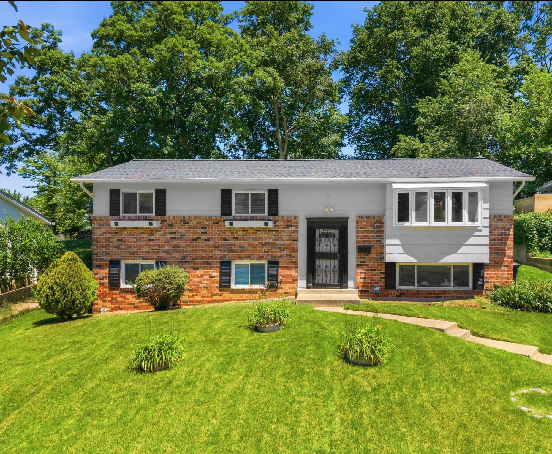 1504 BIRCHWOOD DRIVE