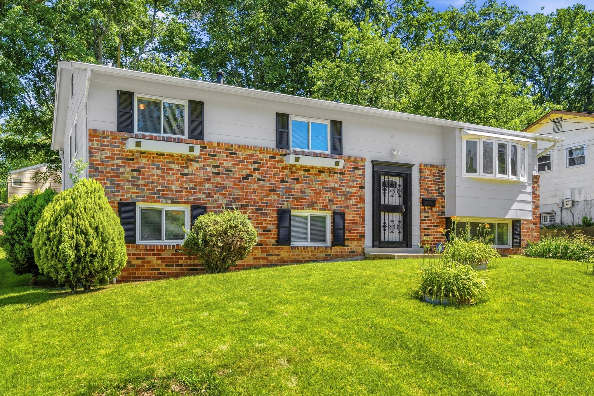 1504 BIRCHWOOD DRIVE