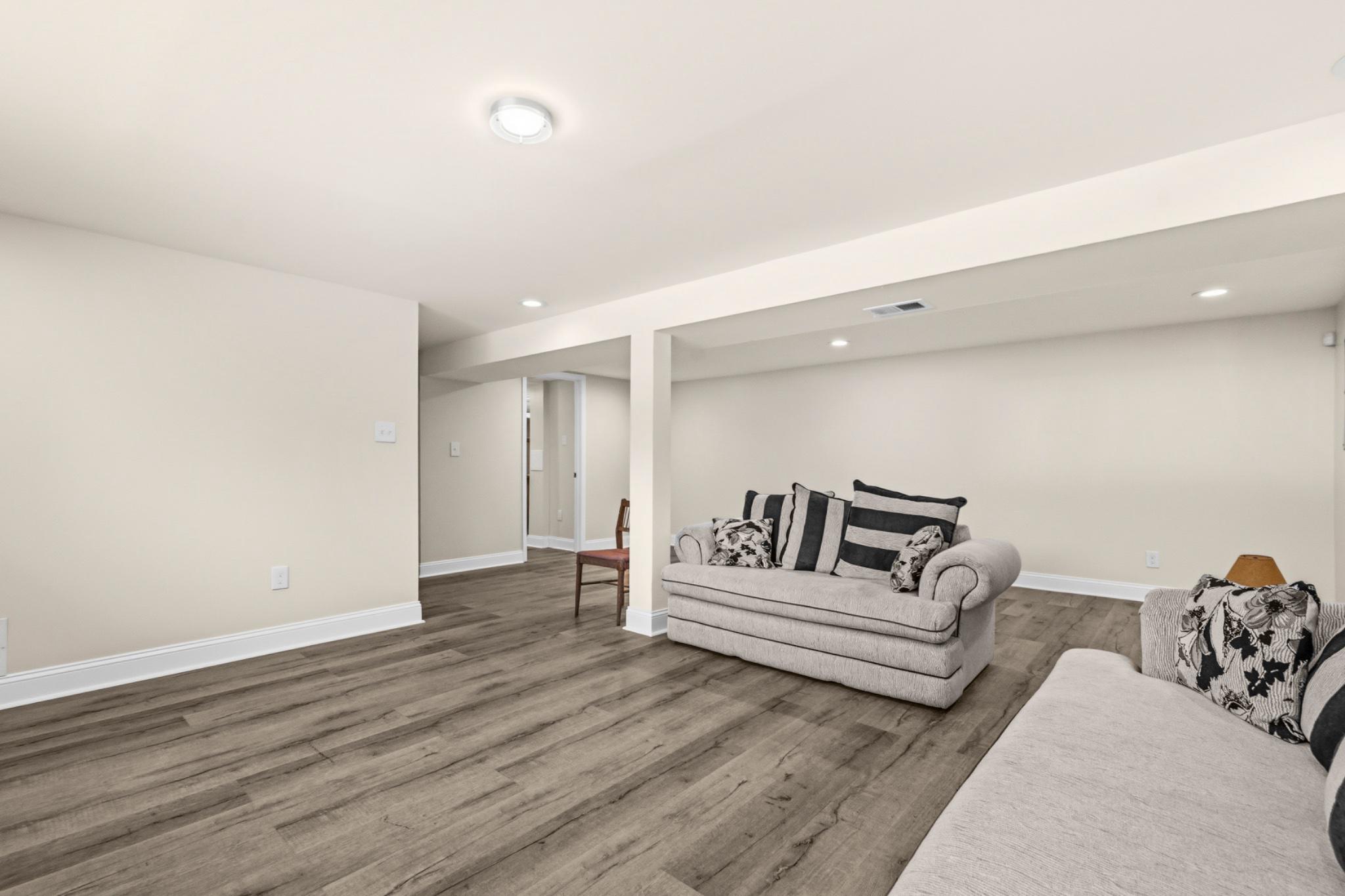 1504 BIRCHWOOD DRIVE