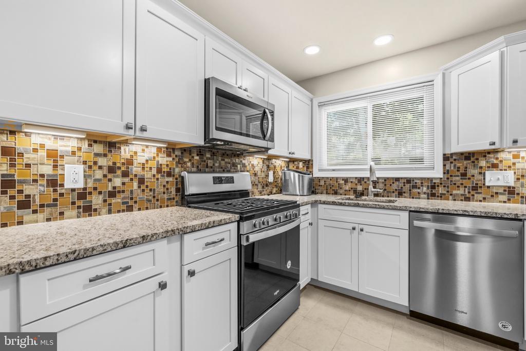1504 BIRCHWOOD DRIVE