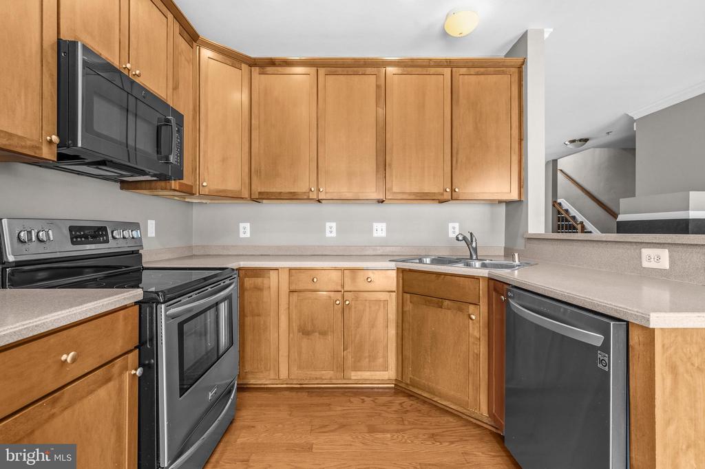 12352 OPEN VIEW LANE 1214