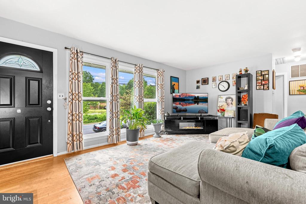 8408 CARROLLTON PARKWAY