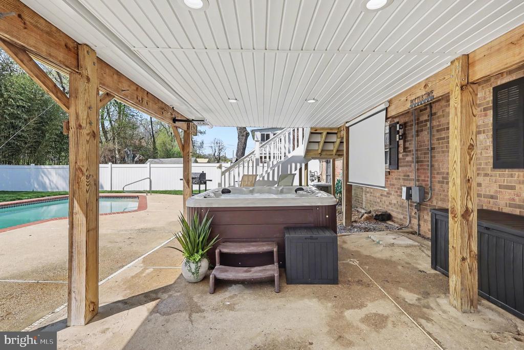 7009 DOWER HOUSE ROAD