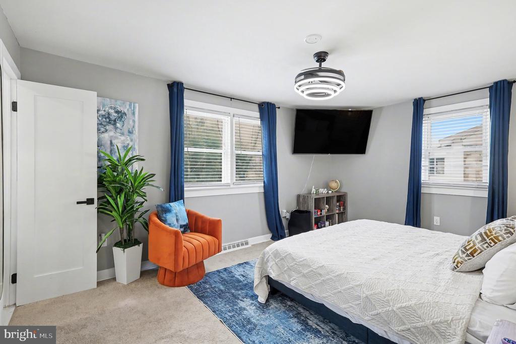 7009 DOWER HOUSE ROAD