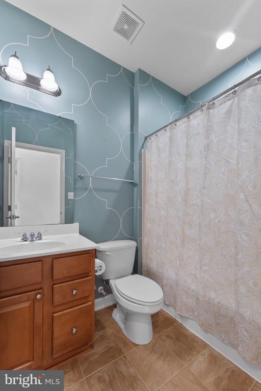 5656 VIRGINIA LANE Unit: 70