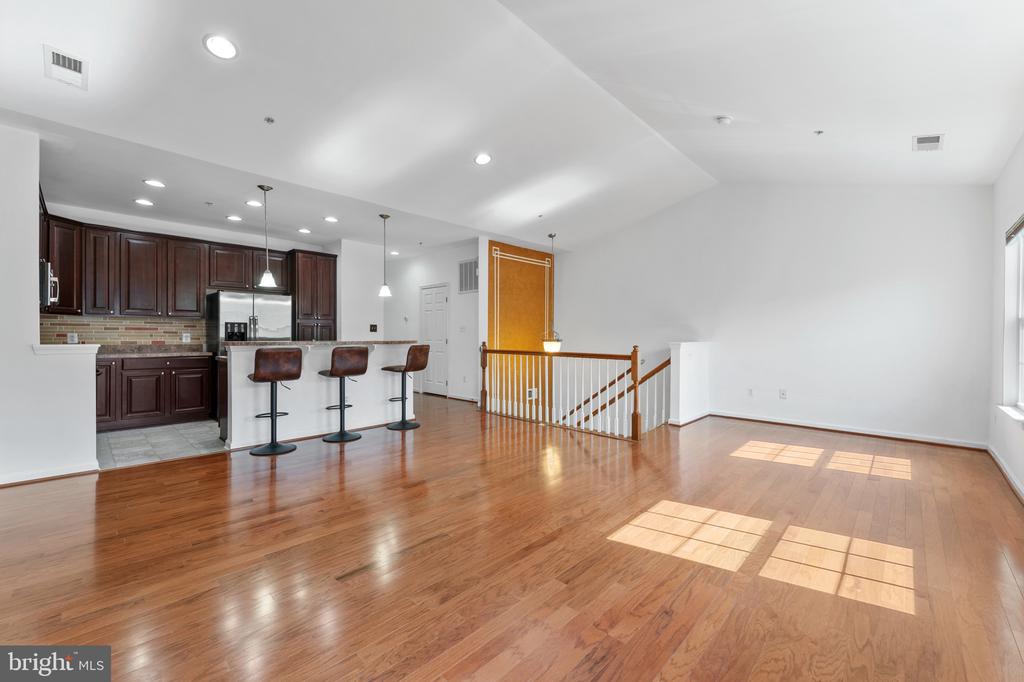 5656 VIRGINIA LANE Unit: 70
