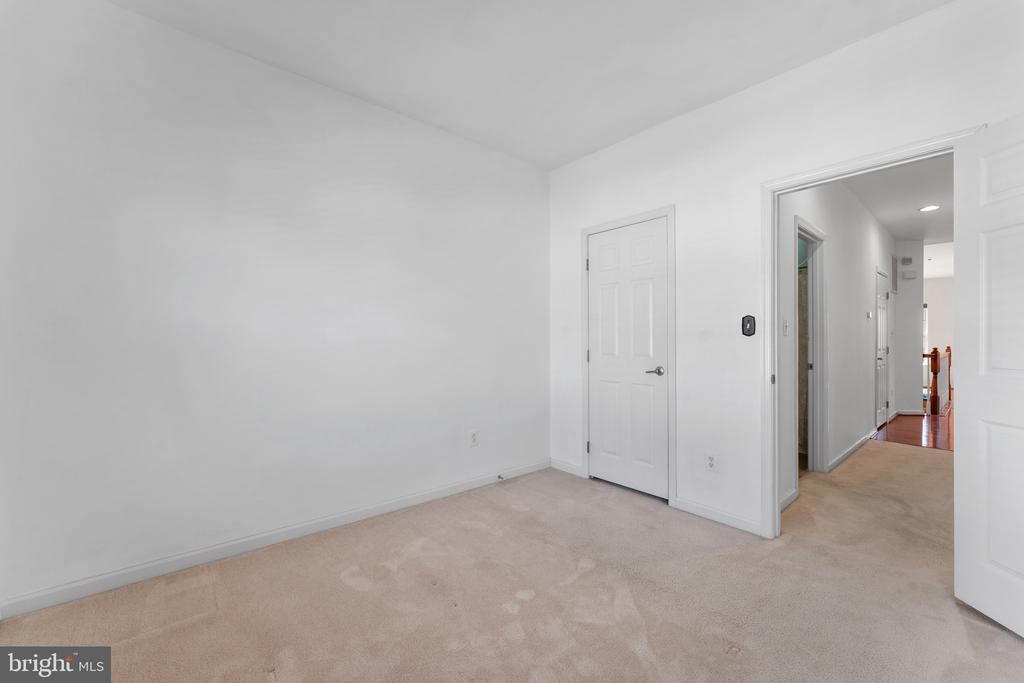 5656 VIRGINIA LANE Unit: 70