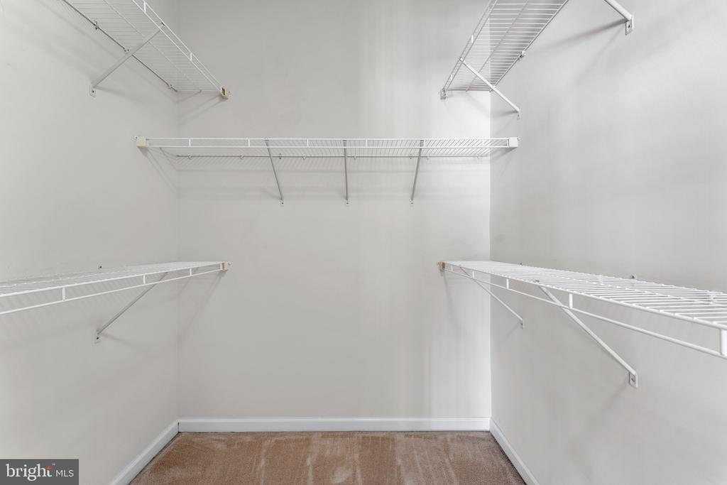 5656 VIRGINIA LANE Unit: 70