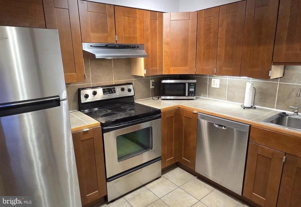 10118 CAMPUS WAY S Unit: 207-3B