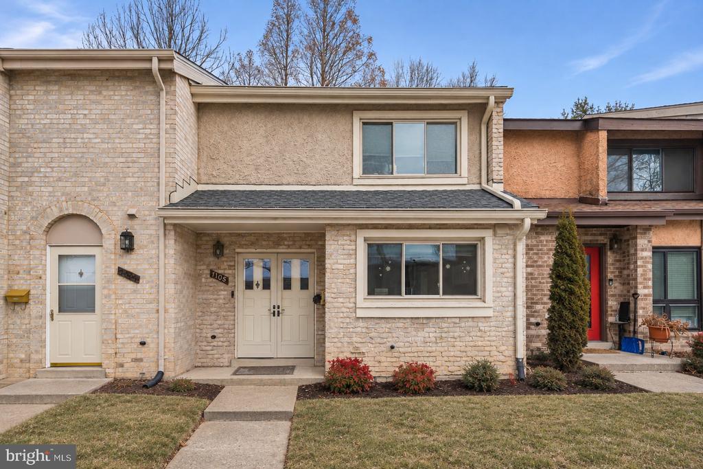 7105 ORA GLEN COURT