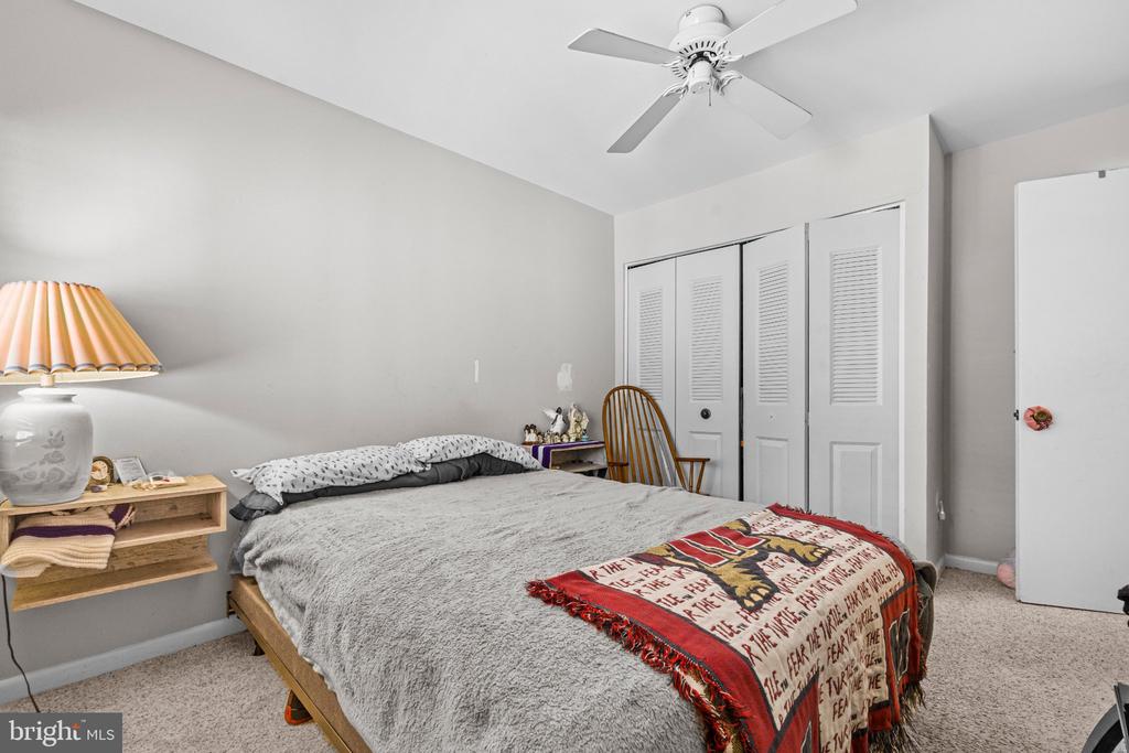 7105 ORA GLEN COURT