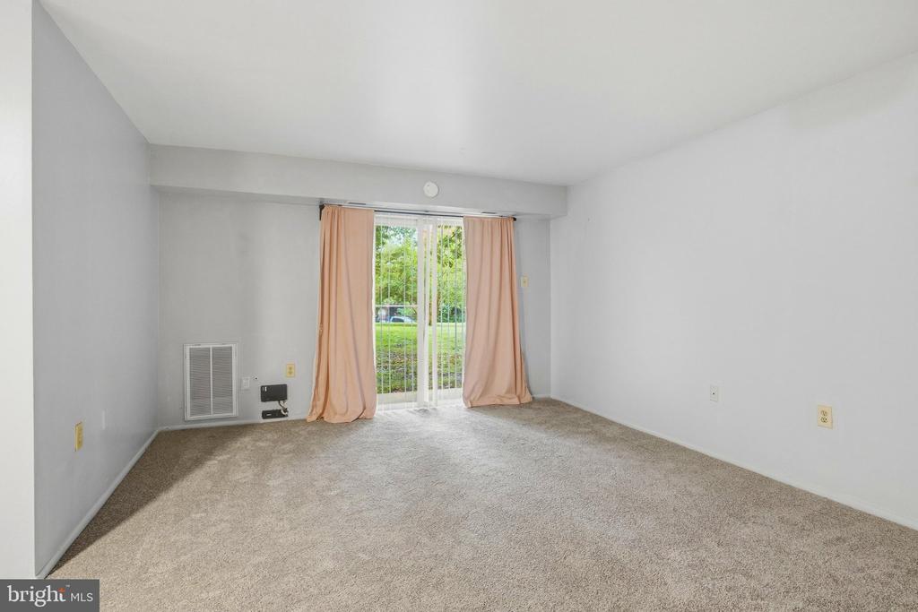 11312 CHERRY HILL ROAD Unit: 102