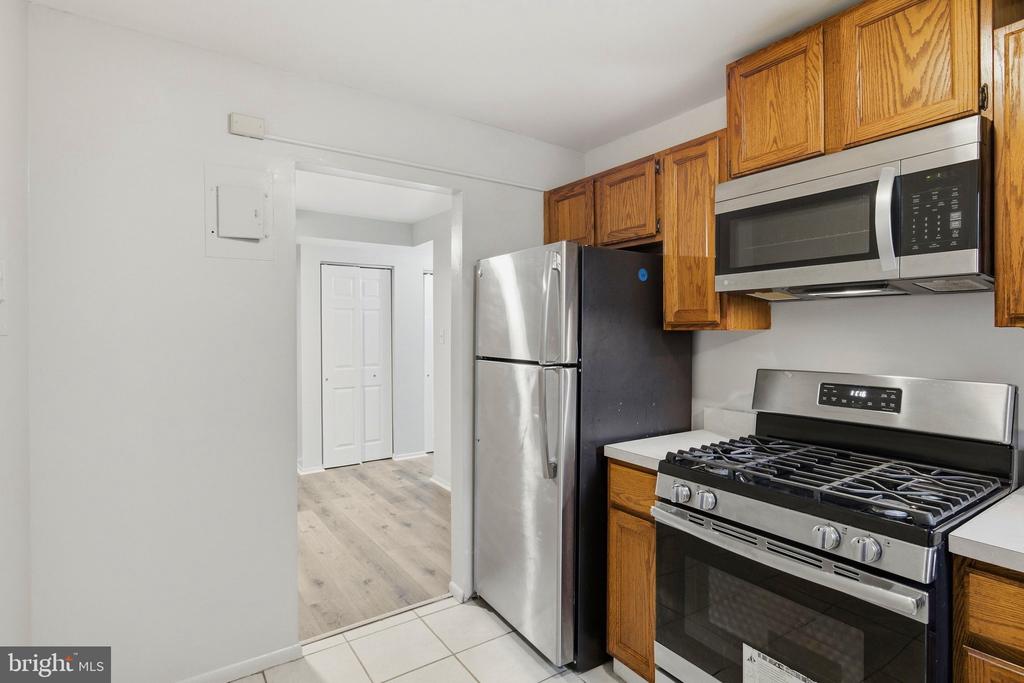 11312 CHERRY HILL ROAD Unit: 102