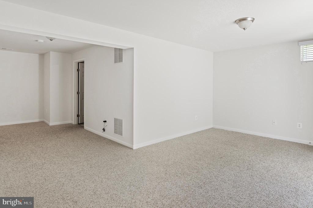 20955 Freedom Run Dr