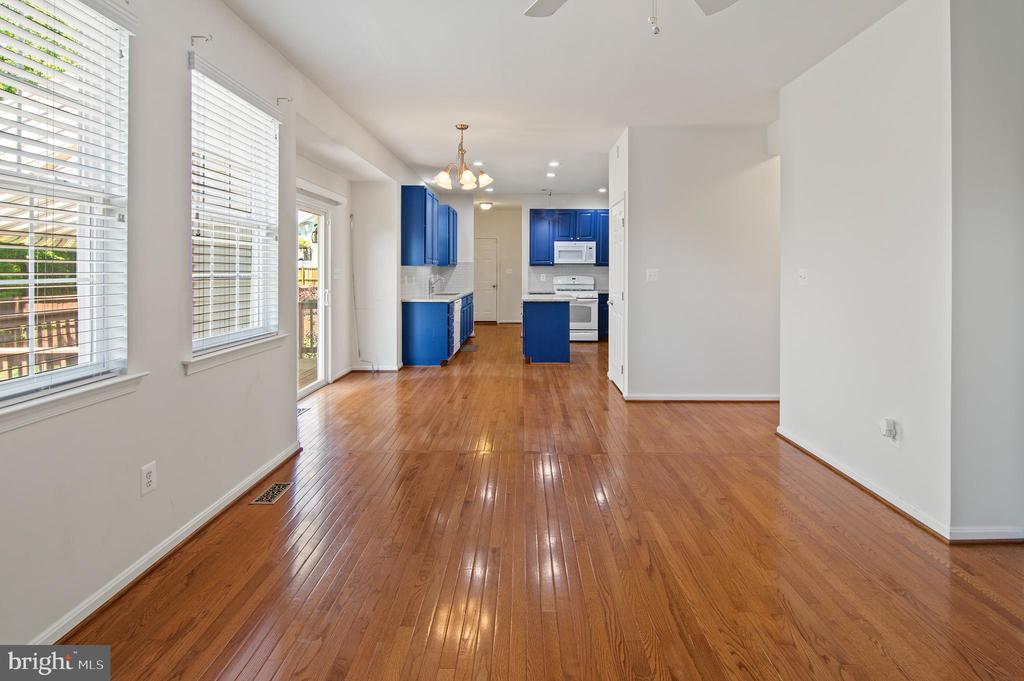 20955 Freedom Run Dr