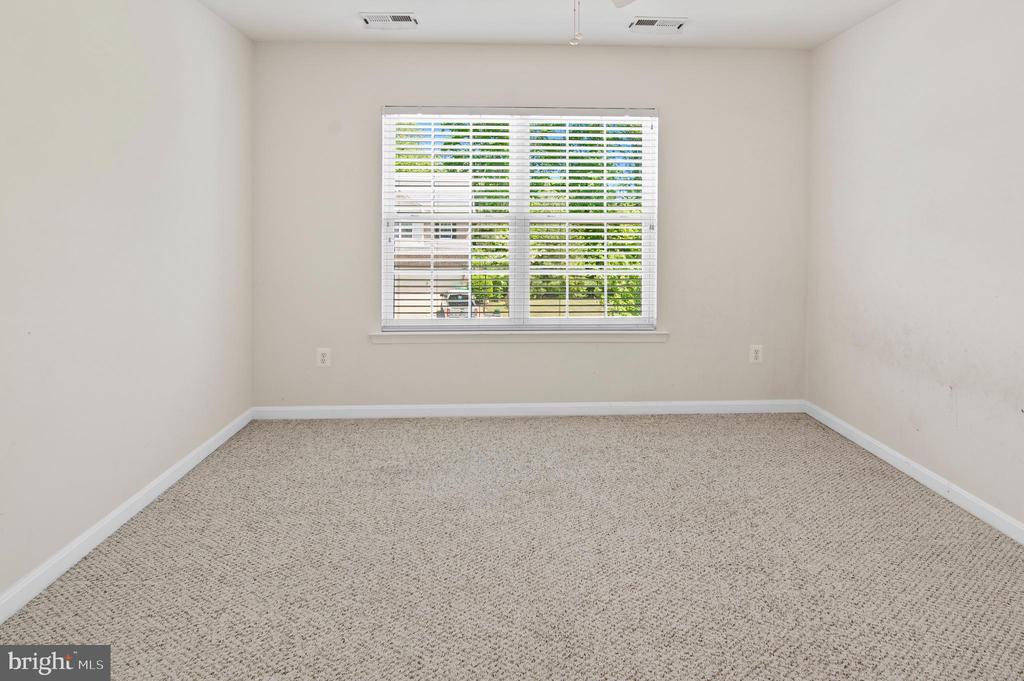 20955 Freedom Run Dr