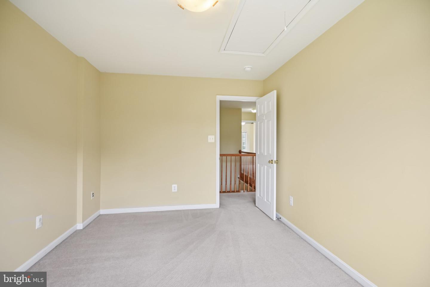 22565 Dunleigh Dr