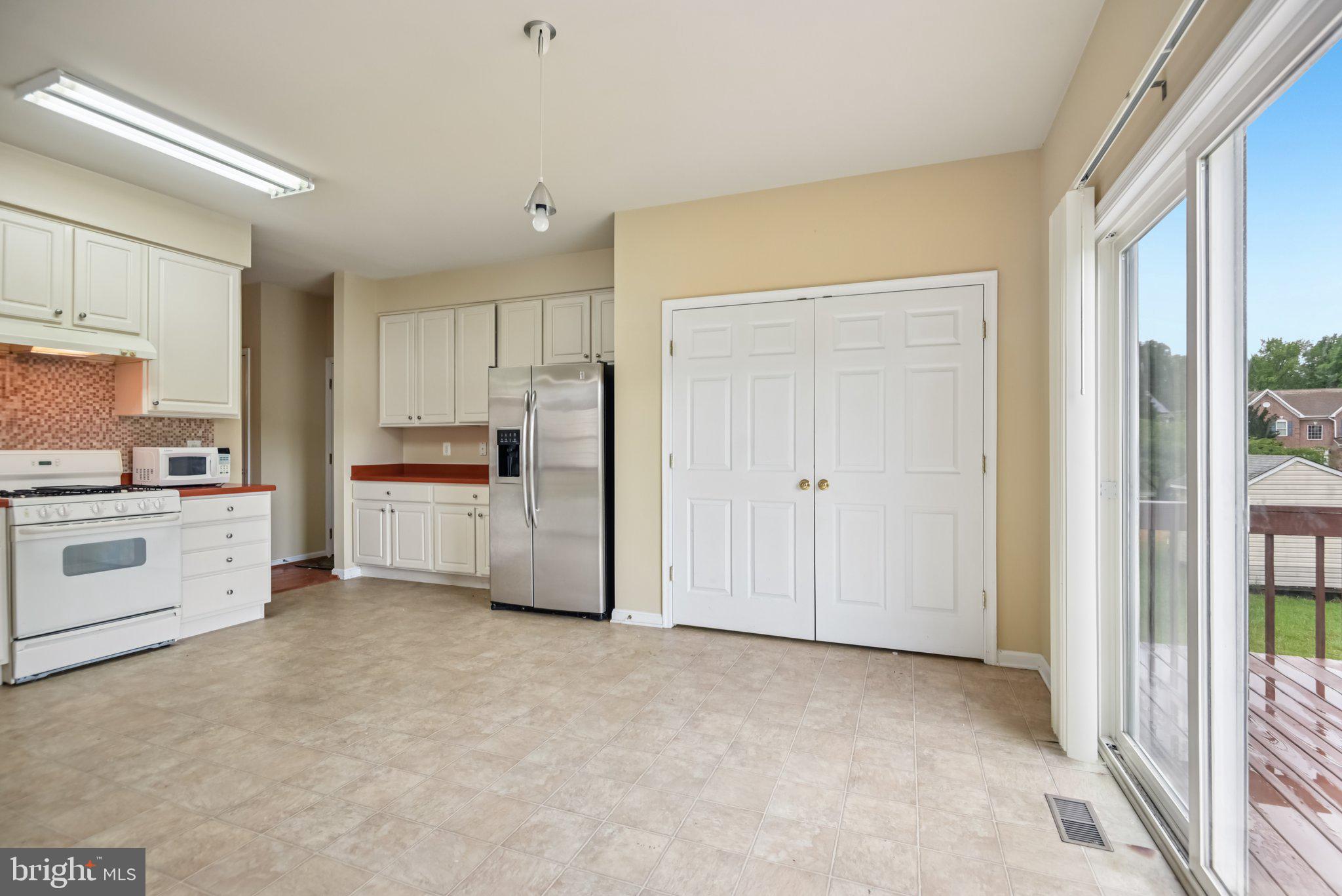 22565 Dunleigh Dr