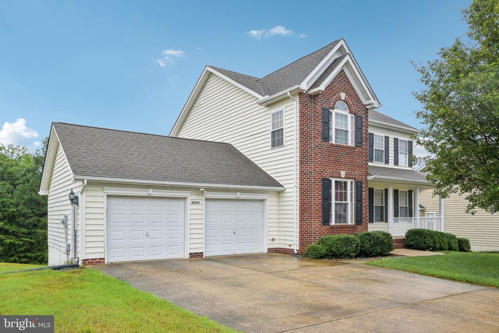 22565 Dunleigh Dr