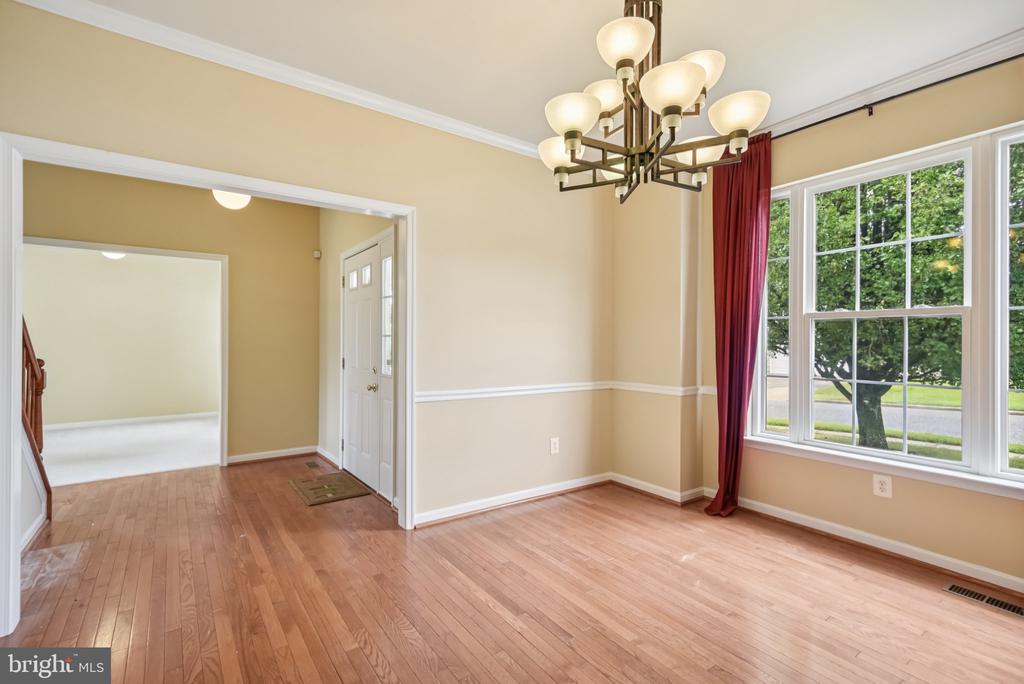 22565 Dunleigh Dr