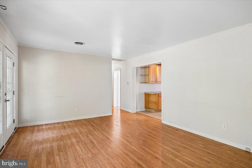 10541 SHADY DRIVE