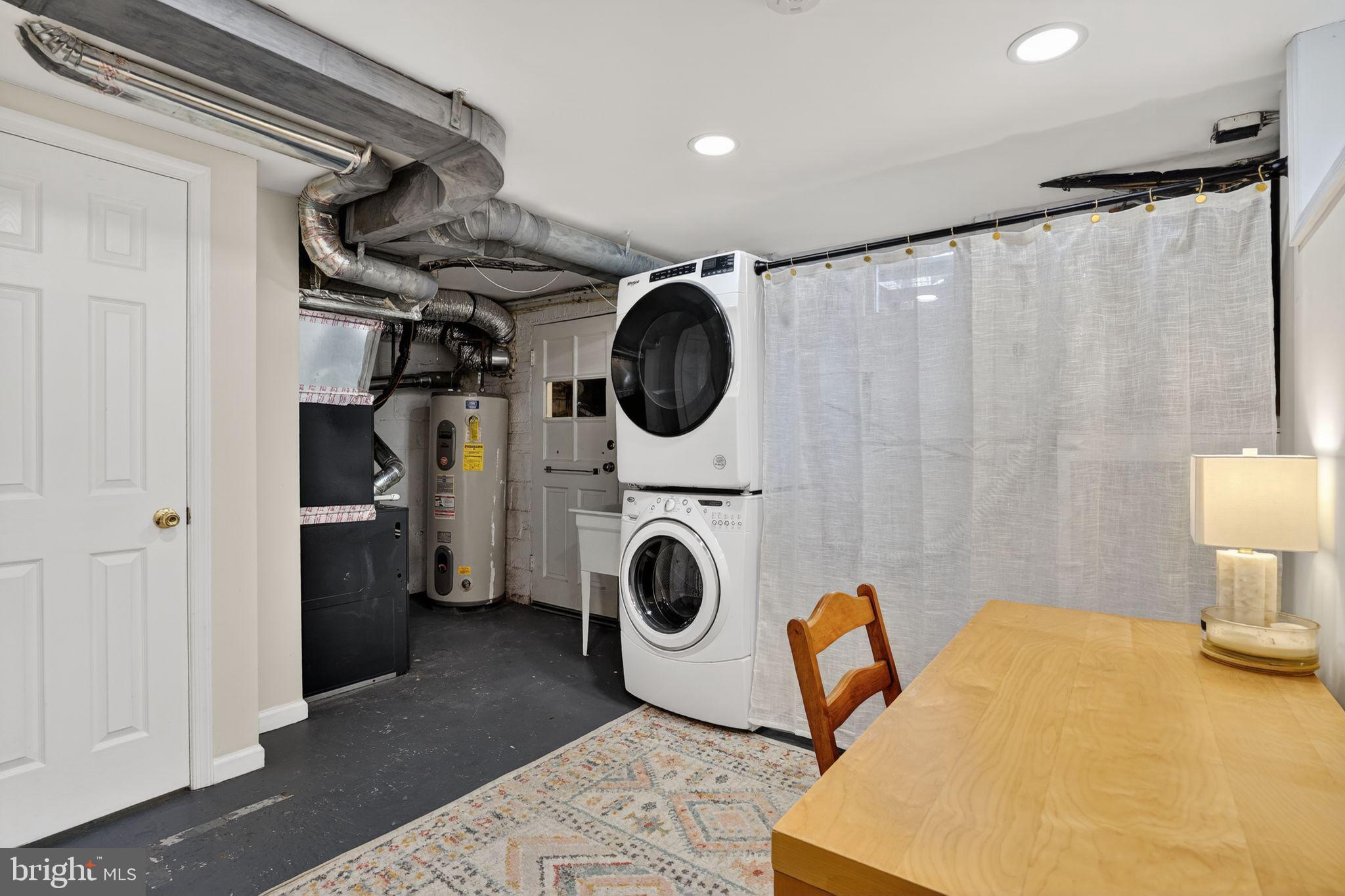 2604 S TROY STREET S