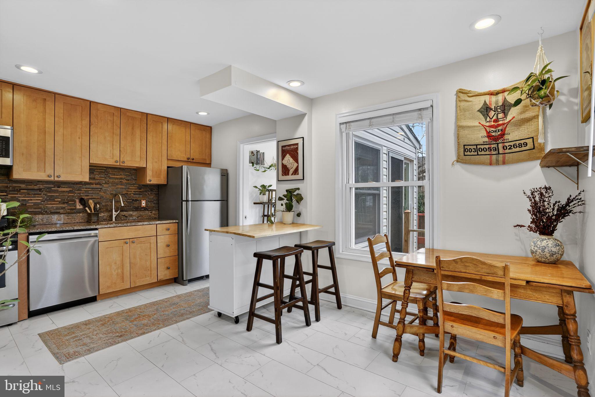 2604 S TROY STREET S