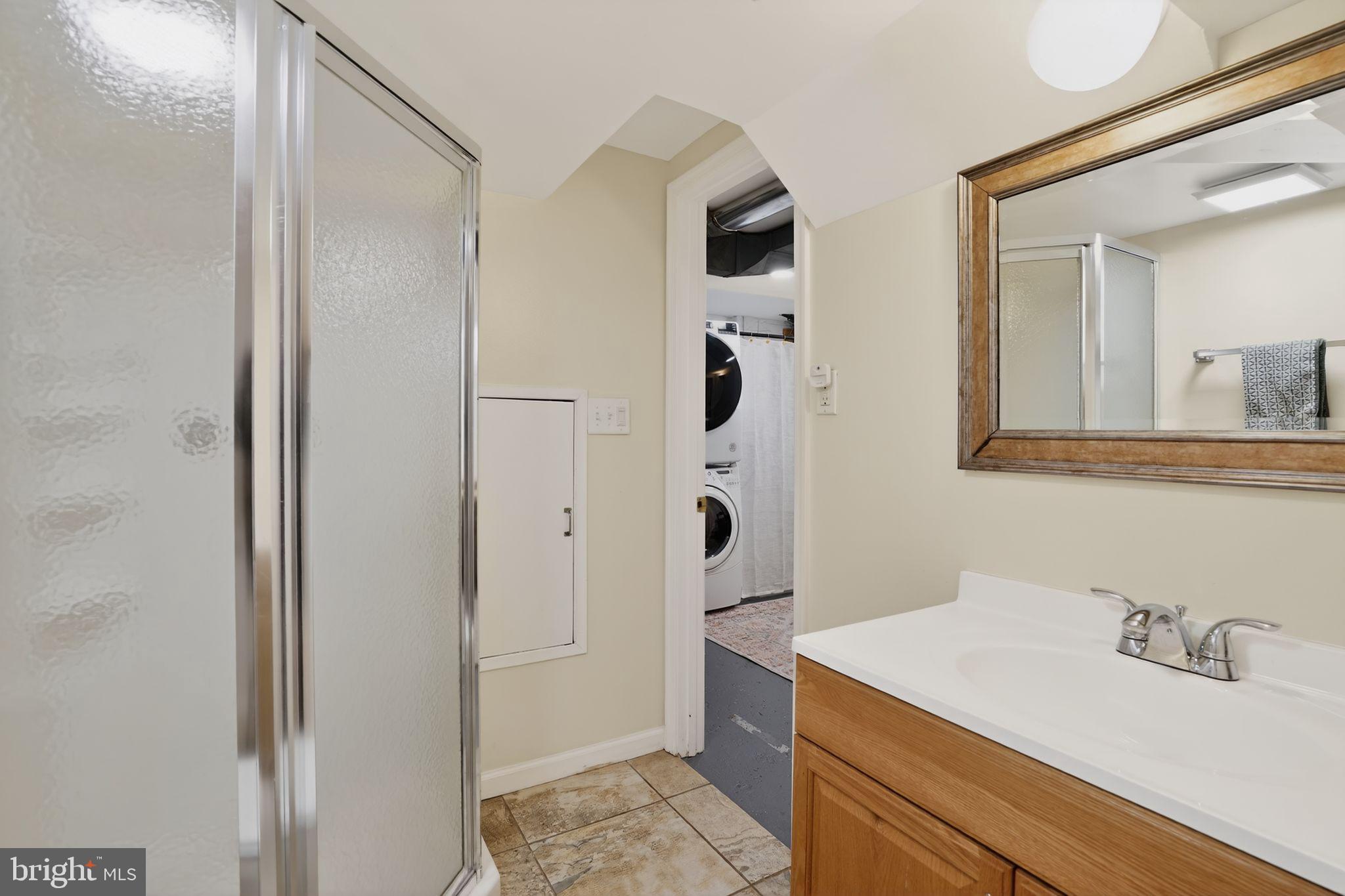 2604 S TROY STREET S