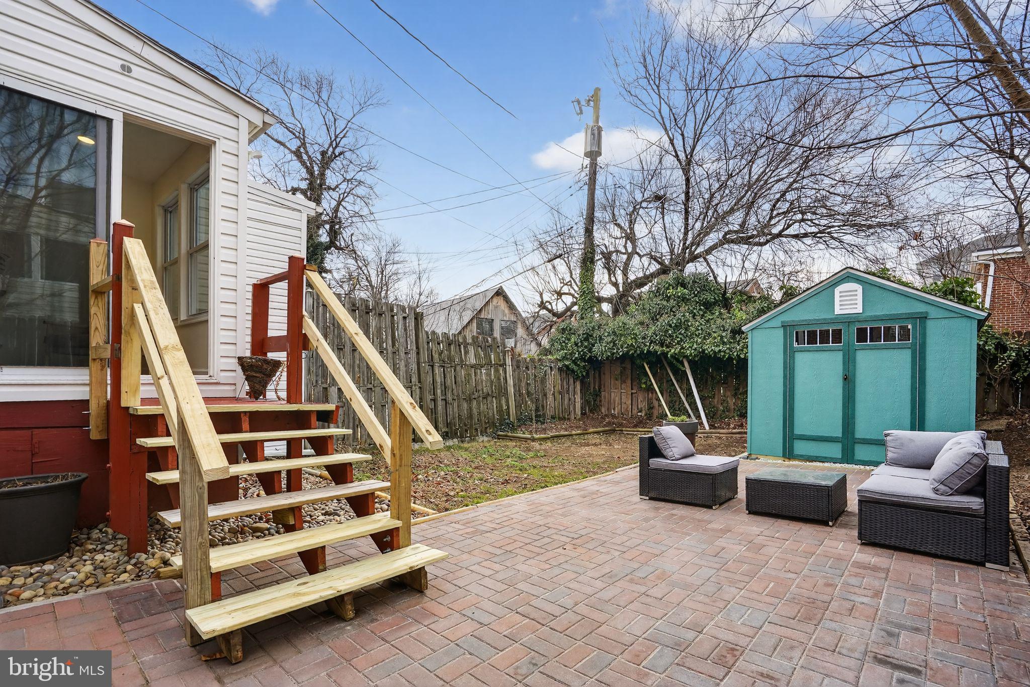 2604 S TROY STREET S